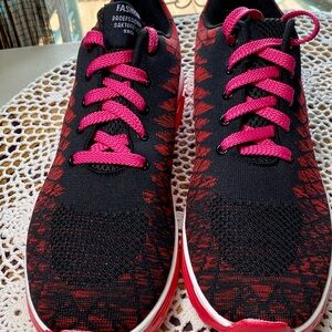 Ladies Fashion Sneakers Running/Walking/ Comfort Plus Heels-Slip Resistant sk650